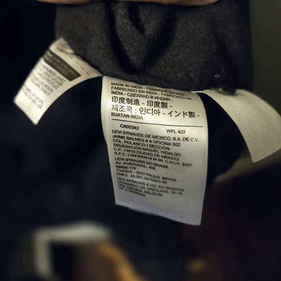 Levi's Western Cone Denim Shirt - Picture 8 of 9